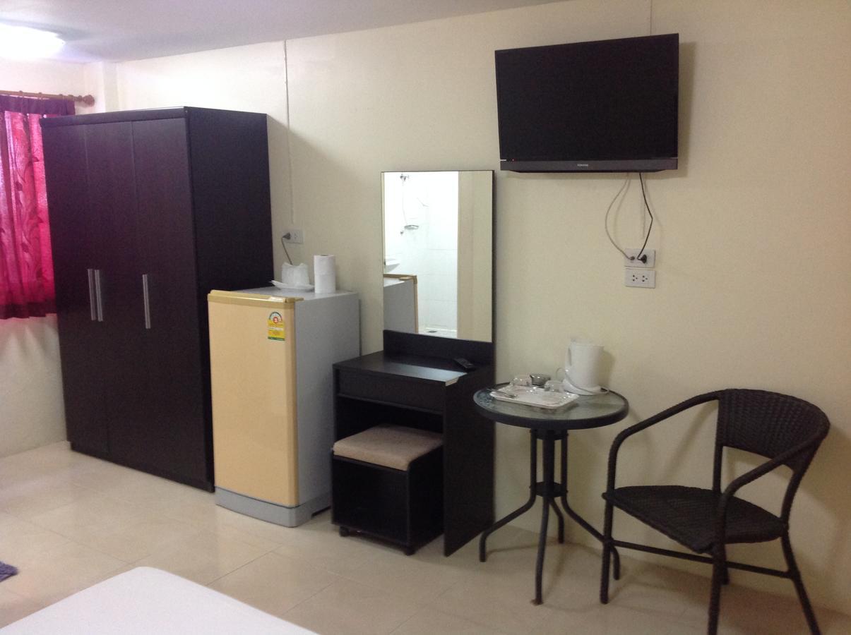 English Rose Guesthouse Pattaya ภายนอก รูปภาพ