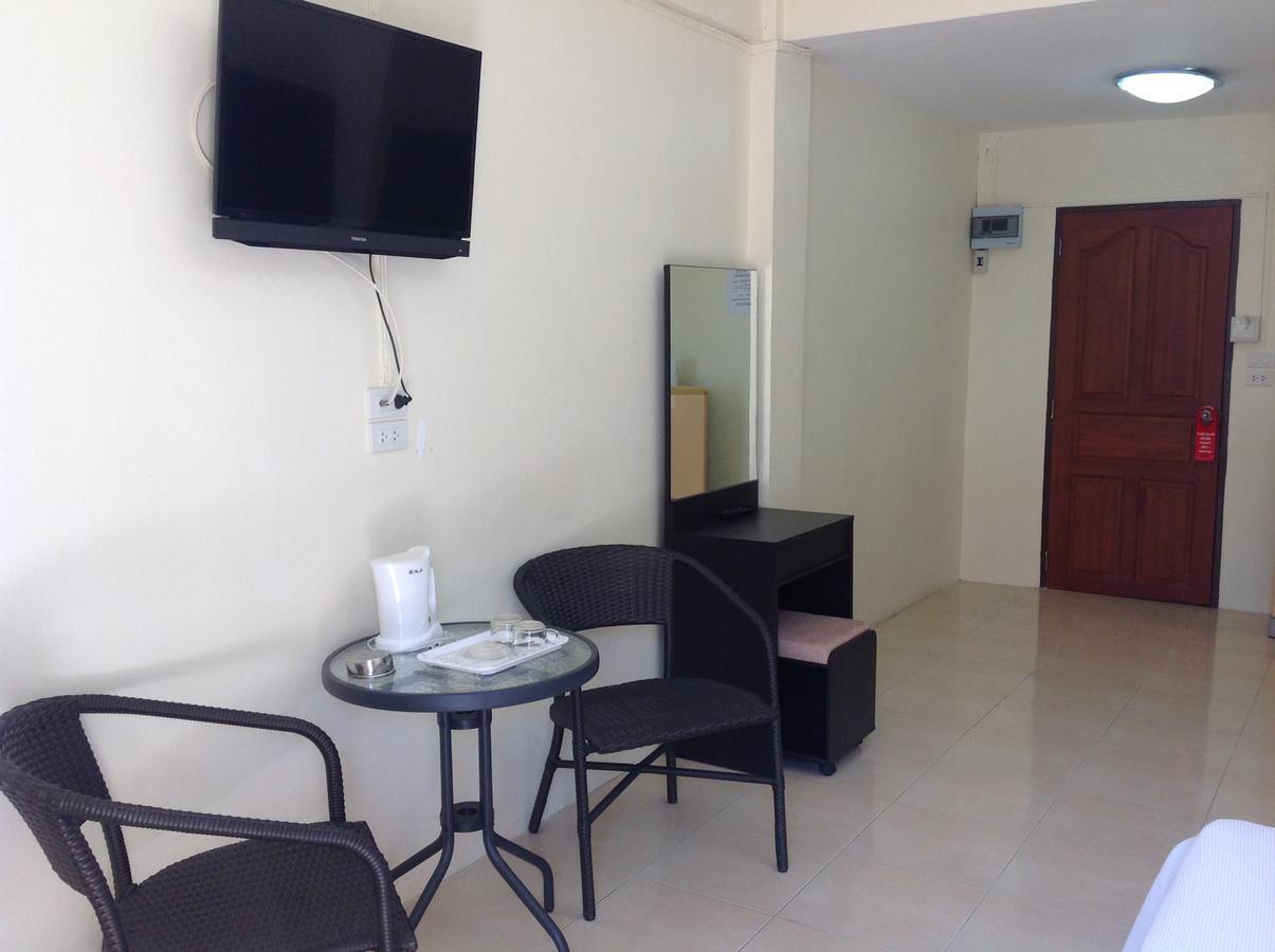 English Rose Guesthouse Pattaya ภายนอก รูปภาพ