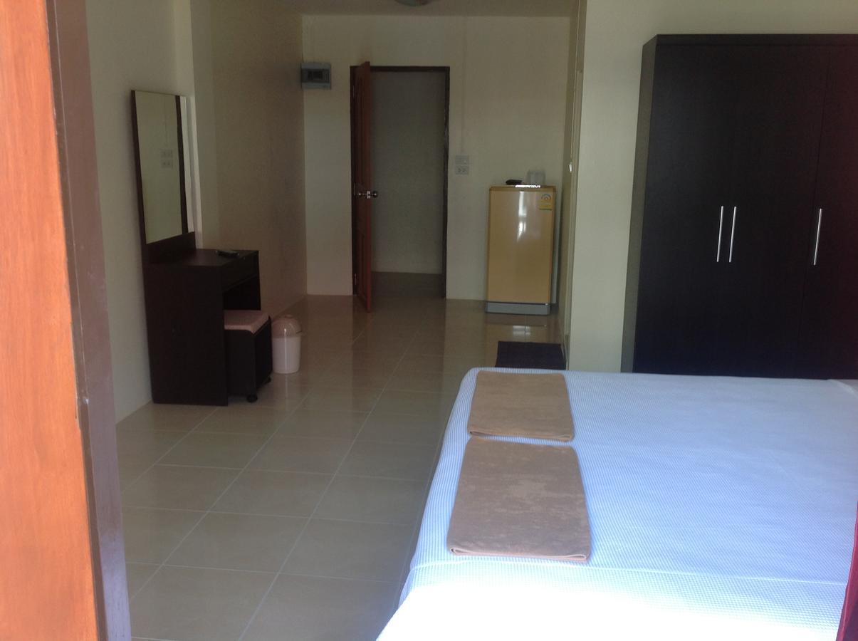 English Rose Guesthouse Pattaya ภายนอก รูปภาพ