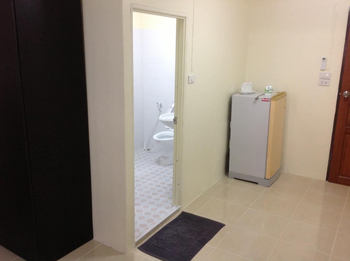 English Rose Guesthouse Pattaya ภายนอก รูปภาพ