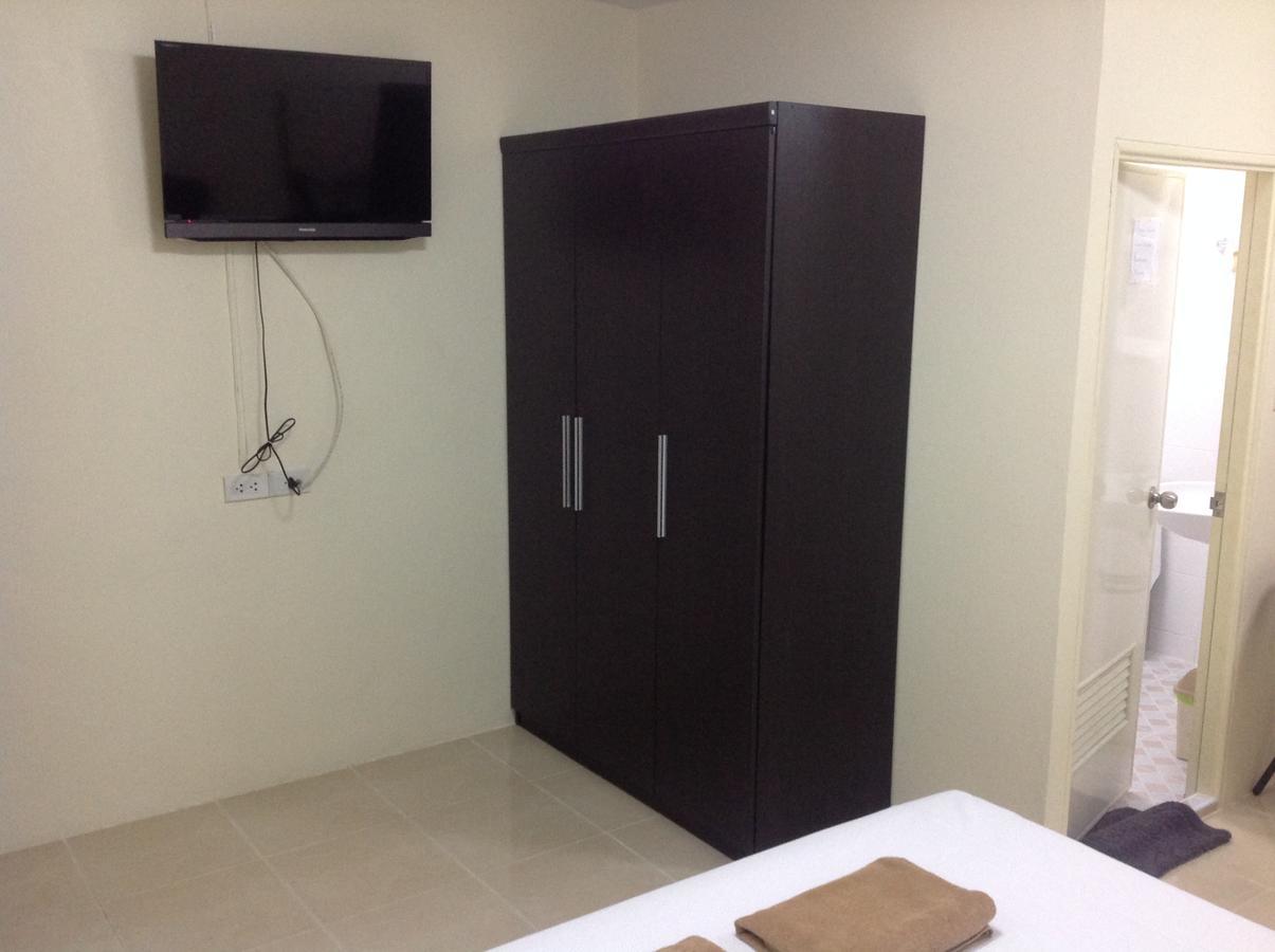English Rose Guesthouse Pattaya ภายนอก รูปภาพ