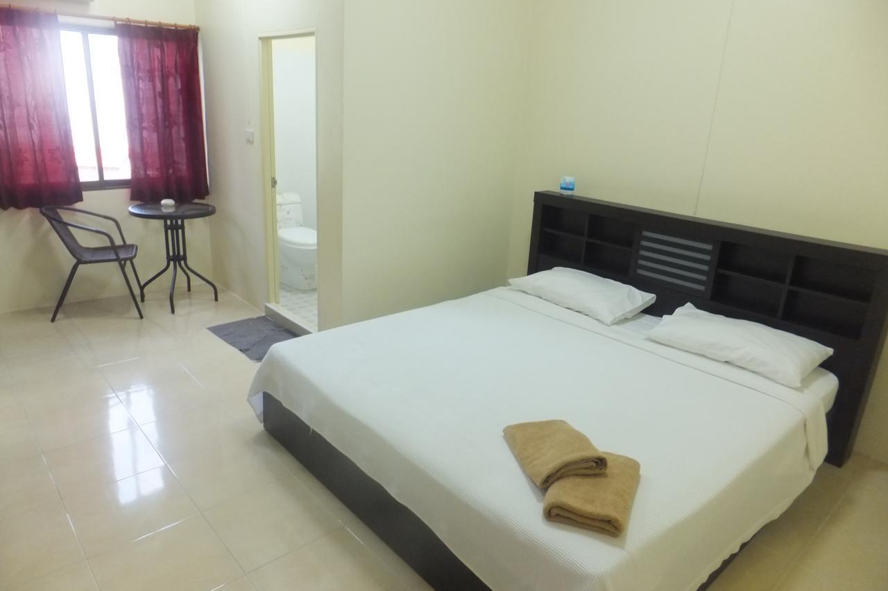 English Rose Guesthouse Pattaya ภายนอก รูปภาพ